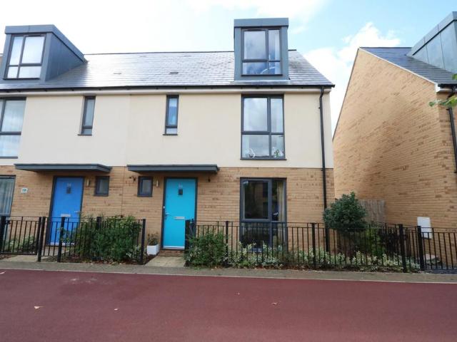 Fen Street, Brooklands. 3 bed semi detached house to rent £1,600 pcm £369 pw