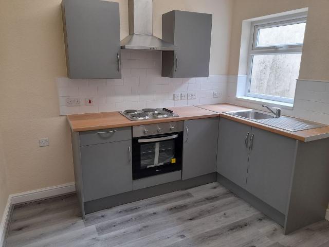 Fenchurch Street, Hull HU5, 2 bed property to rent, £600 pcm | PrimeLocation