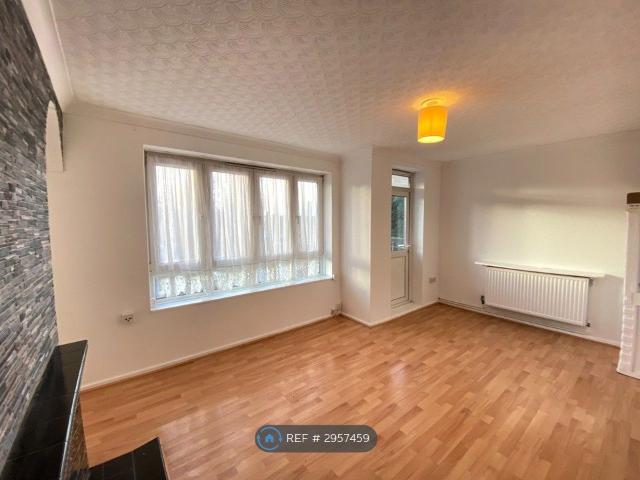 Fendt Close, London E16, 2 bed flat to rent, £2,000 pcm | PrimeLocation