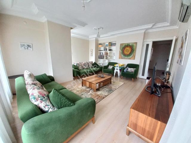 Fenerde 3+1den Çevrilmiş Eşyalı Geniş Ve Ferah Kiralık 2+1 Daire