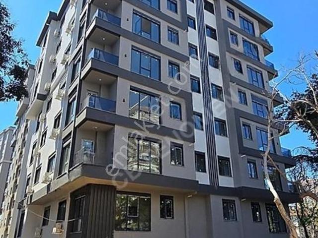 Feneryolu, Cadde 3dk./ Manzaralı, Balkonlu, K.otopark /sıfır 2+1
