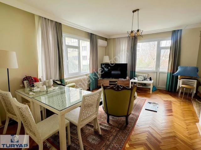 Feneryolu Yıldıray Sokak Özgürlük Parkı Komşu Satılık 3+1 Daire