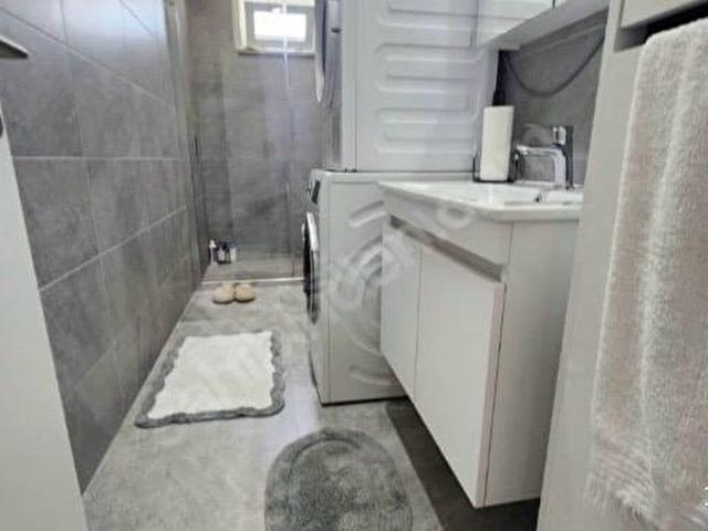 FENERYOLUNDA 1 YAŞINDA BİNADA,İSKANLI,80M2,YEDINCI KATTA,OTOPARK