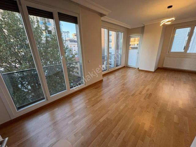 Feneryolu'nda, Marmaray'a Komşu, Lüks 3+1 Kiralık Daire
