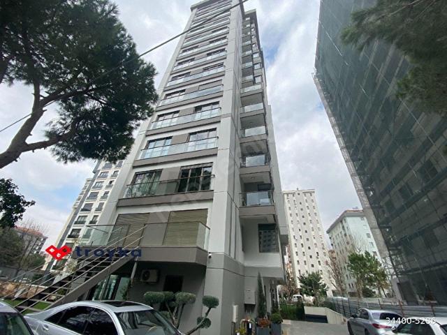 KADIKÖY FENERYOLU'NDA 3+1 SATILIK DAİRE TROYKA'DAN