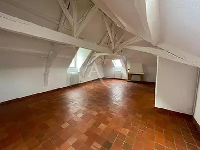 Feneu 49460 Location appartement 3 pièces t3 au dernier étage