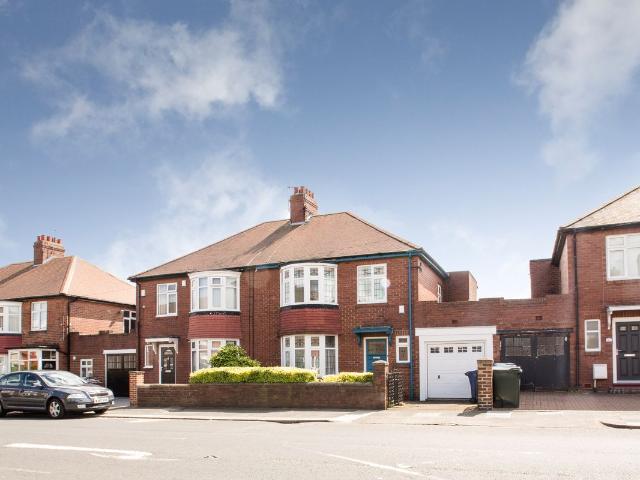 Fenham Hall Drive, Fenham, Newcastle Upon Tyne NE4, 4 bed detached house to rent, £1,400 pcm | PrimeLocation