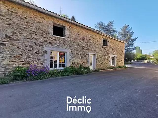 Fenioux 79160 Achat / Vente maison 14 pièces t14