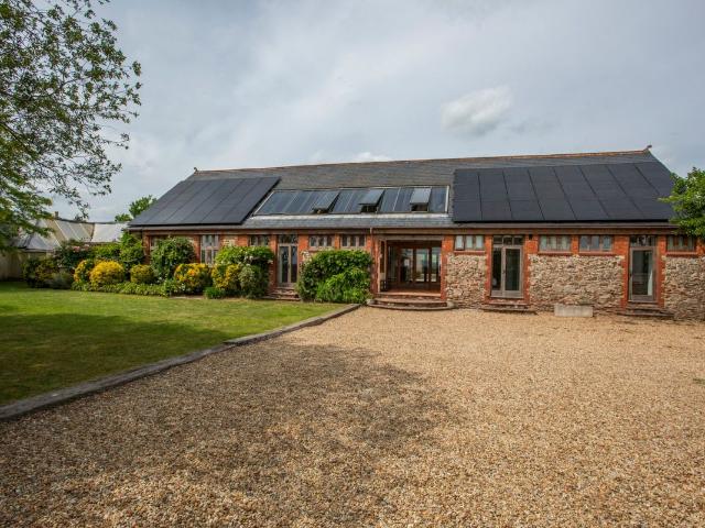 Fennington Farm, Kingston St Mary, Taunton TA2, 6 bed detached house to rent, £3,495 pcm | PrimeLocation