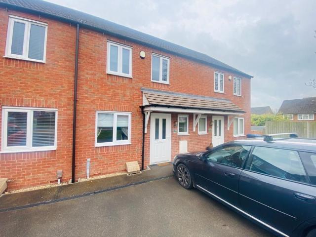 Featherbed Lane, RUGBY 3 bed house to rent £1,300 pcm £300 pw