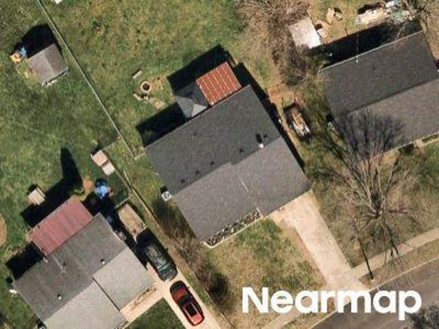 Featherston Dr