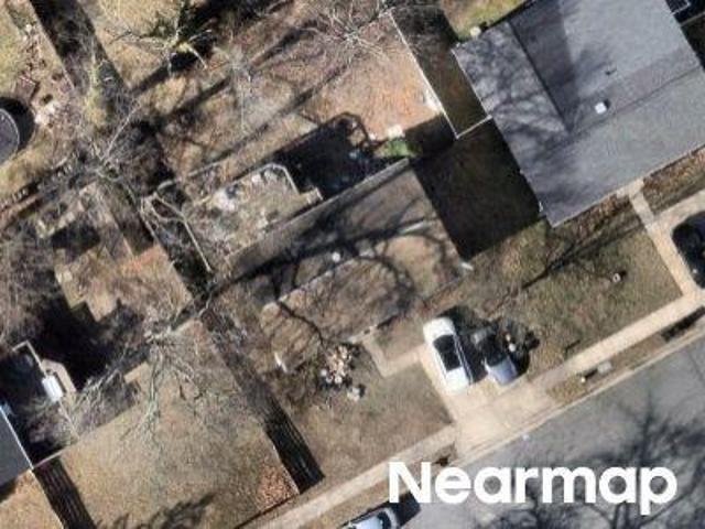 Featherstone Ct