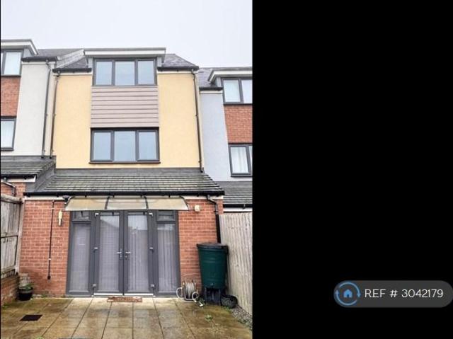 Featherwood Avenue, Newcastle Upon. 4 bed terraced house to rent £1,300 pcm £300 pw