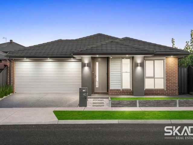 Feature Packed Family Home in Prime Location Kalkallo Living at Its Best !