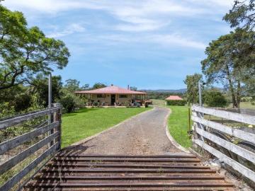 Feature Packed Lifestyle Property Water Secure & Ready to Work