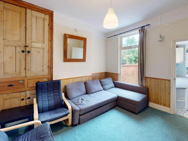 Fearon Street, Loughborough LE11 5 bed house to rent £2,817 pcm £650 pw
