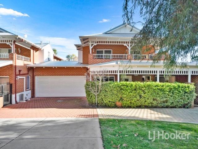 Federation Mod Boutique 2 x 2 Townhouse | Inglewood