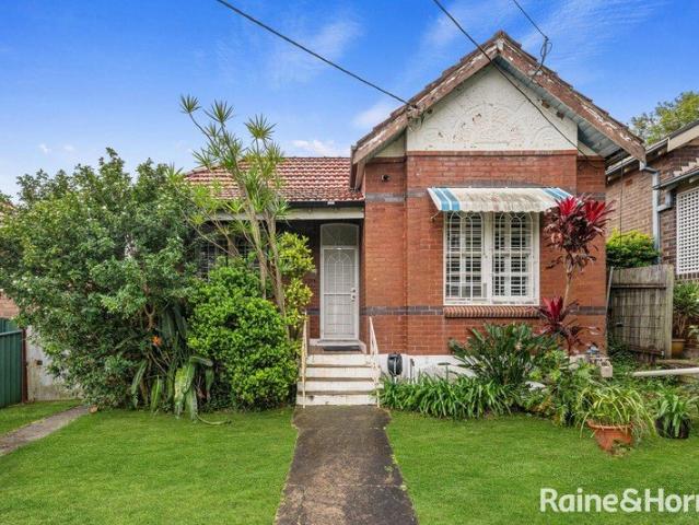 Federation Bungalow Offered for the First Time in 36 Years