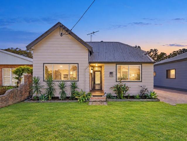Federation Charm with a Bushland Backdrop