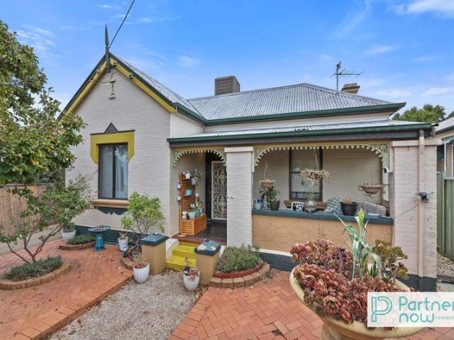 Federation Charm with Practical Modern Living