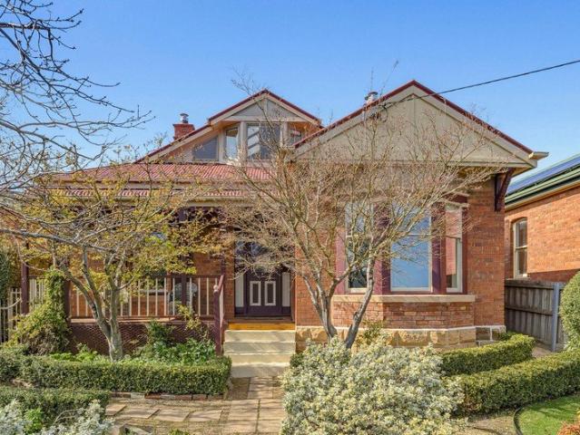 Federation Elegance Overlooking Bellerive Marina with Self Contained Living and Garage Parking