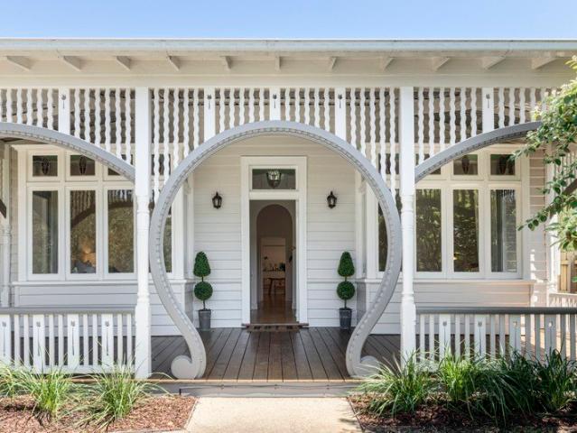 Federation Elegance. Coastal Luxury