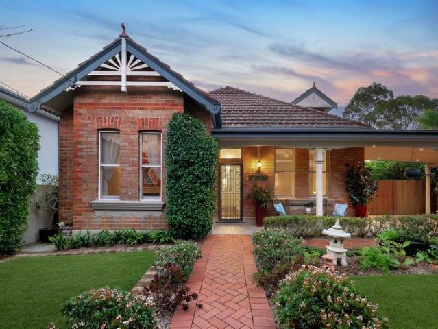 Federation Elegance with Contemporary Comfort