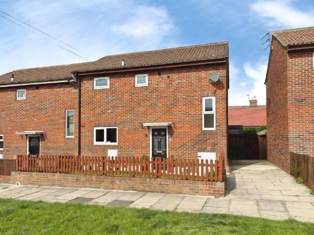 Feetham Avenue, Newcastle Upon Tyne NE12 2 bed semi detached house to rent £1,250 pcm £288 pw