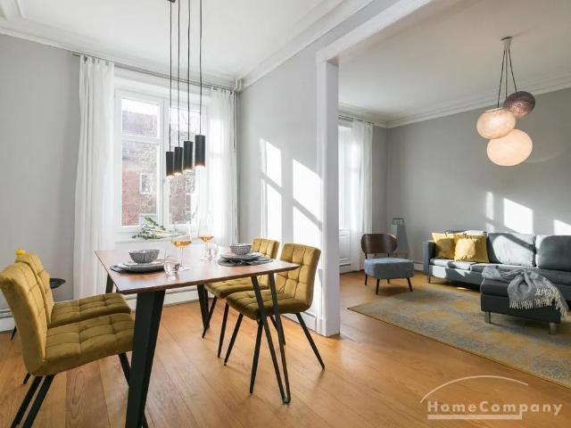 Feel good business flat on the quiet edge of the popular Schanze