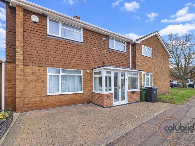 Feering Drive, Basildon SS14, 2 bed terraced house to rent, £1,350 pcm | PrimeLocation