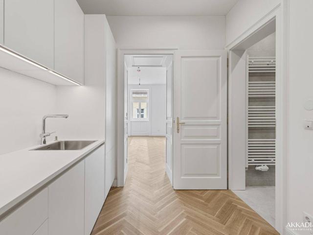 Feines City Apartment mit großem Wohn /Schlafraum