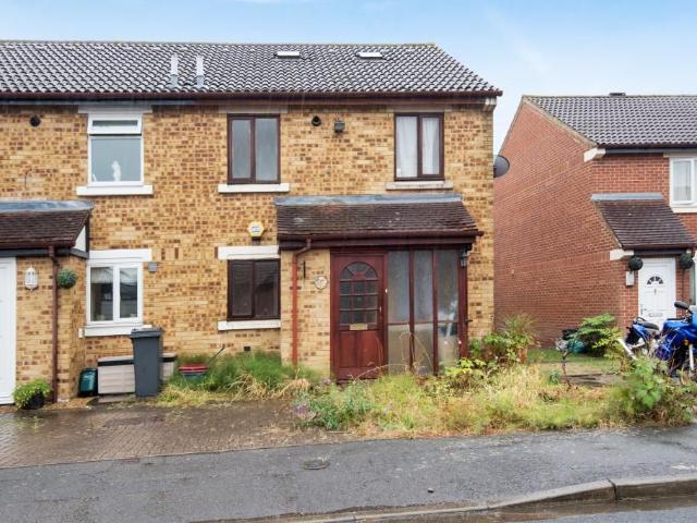 Feltham, Charleston Close TW13, 1 bed end terrace house to rent, £1,450 pcm | PrimeLocation