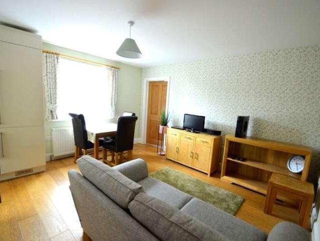 Feltham Hill Road, Ashford, TW15