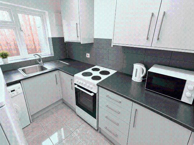 Feltham TW14, 1 bed flat to rent, £1,400 pcm | PrimeLocation