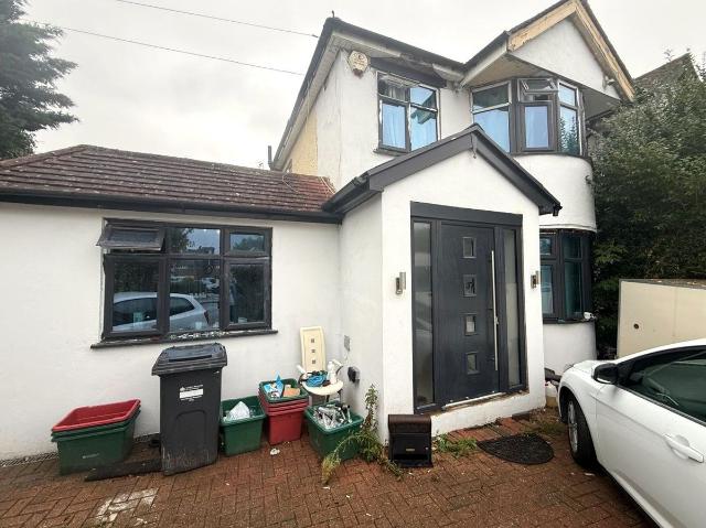 Feltham TW14, 4 bed semi detached house to rent, £2,500 pcm | PrimeLocation