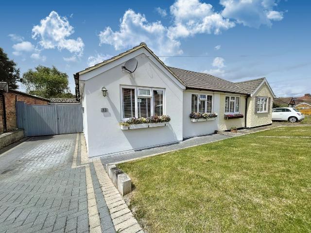 Felton Close, Petts Wood, Orpington BR5, 2 bed bungalow to rent, £2,200 pcm | PrimeLocation