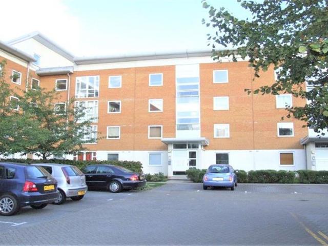 Felixstowe Court E16, 2 bed flat to rent, £1,700 pcm | PrimeLocation
