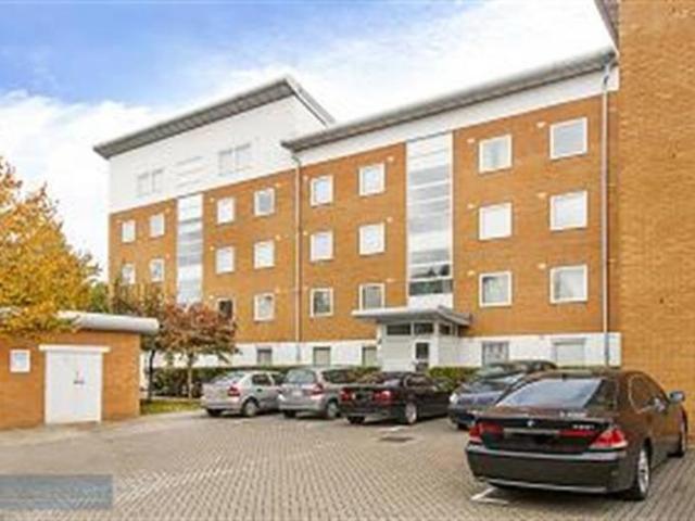 Felixstowe Court, Galleons Lock, E16 2 bed apartment to rent £1,650 pcm £381 pw