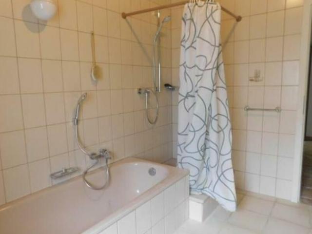 Fell a.d. Mosel seniorengerechte EG Wohnung 2 Zi Kü Bad und Terrasse