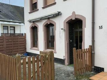 Fell a.d. Mosel seniorengerechte EG Wohnung 2 Zi Kü Bad und Terrasse