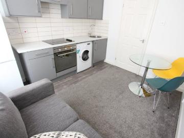 Kensington L7 Liverpool, Kensington Liverpool, L7, North East Wales, Midlands