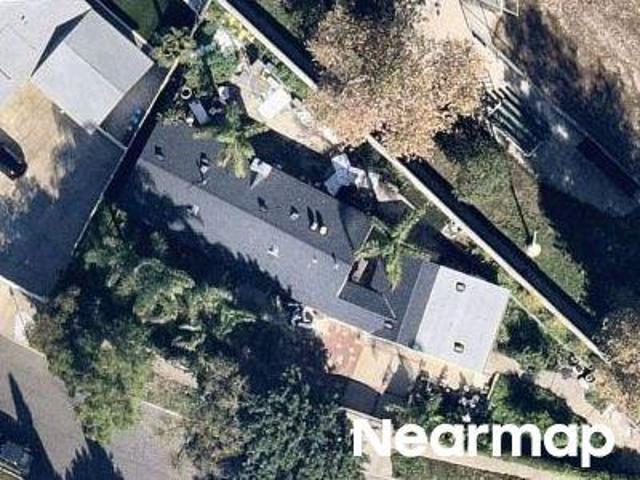 Fellows Ave