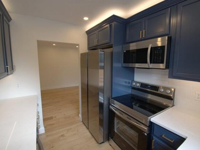 Fellsview Ter Unit B, Stoneham, Condo For Sale