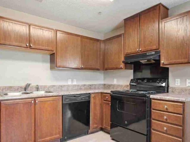 Fellwood II 3 Bedroom Apartment for Rent at 1325 Exley St, Savannah, GA 31415 West Savannah