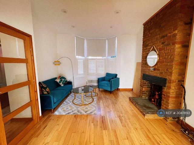 Felsham Road, London, SW15 3 bed terraced house to rent £3,200 pcm £738 pw