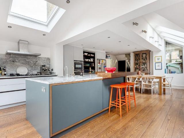 Felsham Road, Putney, London, SW15 4 bed house to rent £5,500 pcm £1,269 pw