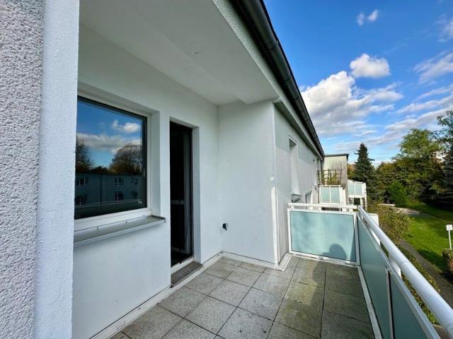 Fertig ausgestattete Wohnung mit barrierearmer Ausstattung sucht neue Mitbewohner