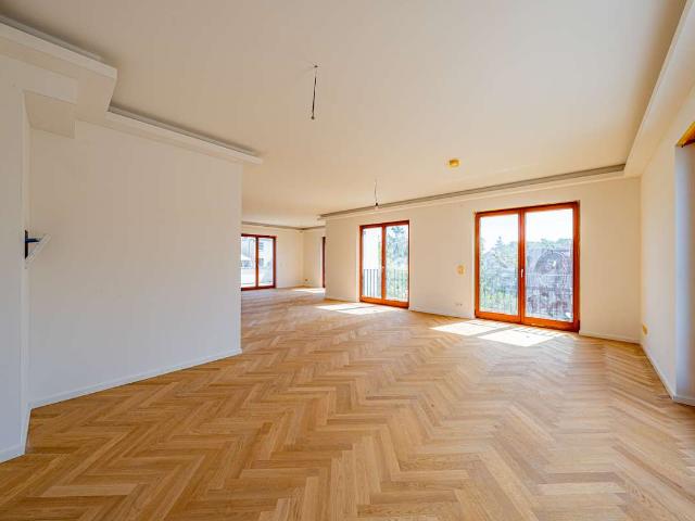 Fertiggestellte Dachgeschosswohnung mit zwei Terrassen – bezugsfertig