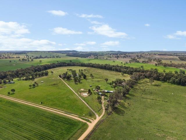 Fertile Country Living with 450m of Wialdra Creek Frontage