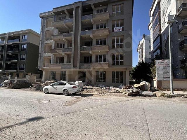FERGÜL YAPI İKİ NİSAN BULVARI SATILIK 2+1 ULTRA LÜKS